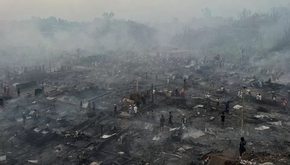 Bangladesh investigates huge fire at world's largest refugee camp