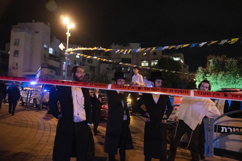 Two Palestinians shot dead by Israelis in occupied West Bank