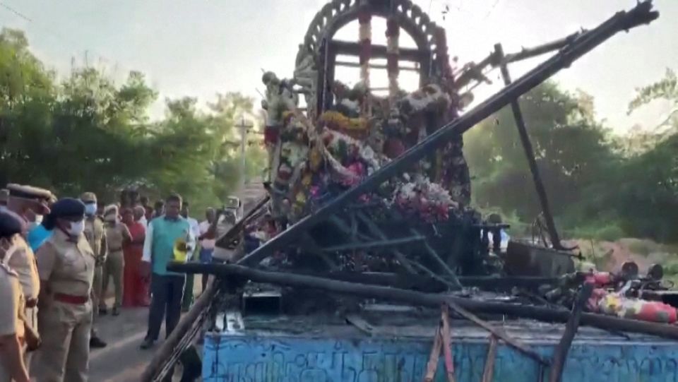Eleven in Indian religious procession die after freak electrocution