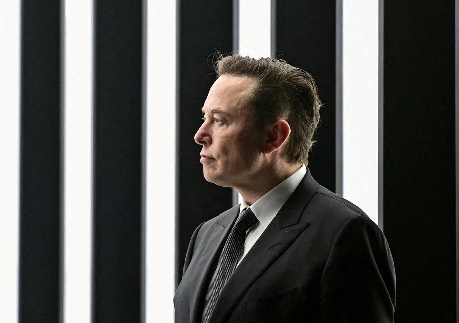 Musk told banks he will rein in Twitter pay, make money from tweets