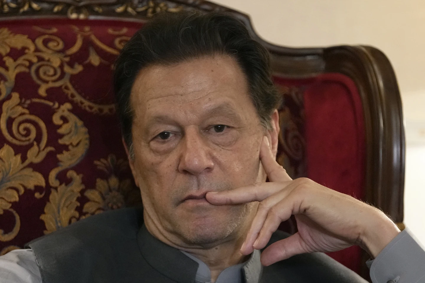 Pakistani court sentences former Prime Minister Imran Khan to 10 years for revealing state secrets