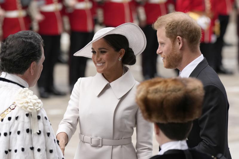 Queen Elizabeth II skips Platinum Jubilee church service