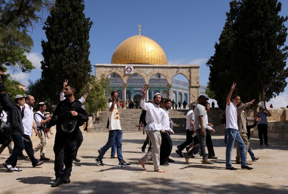 Senior Israeli lawmaker warns of "religious war" over Jerusalem moves