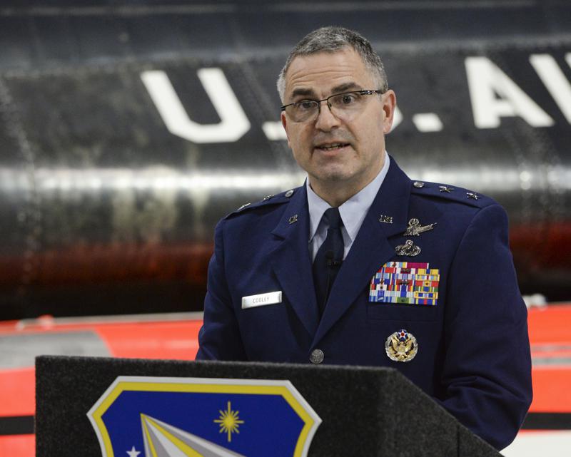 Split verdict in first-ever Air Force general military trial