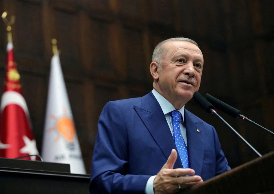 Turkey's Erdogan halts talks with Greece as tensions flare again